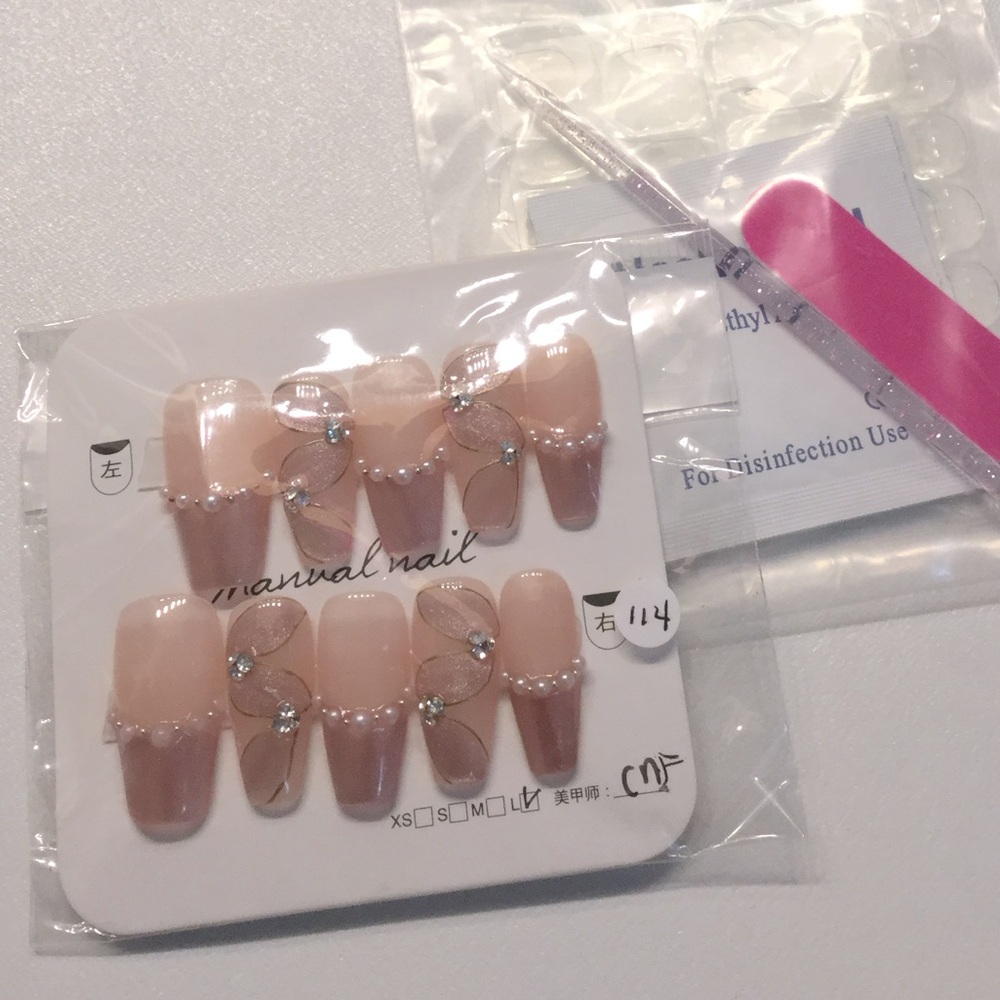 Brand New Hand Made Press on Nails # 114